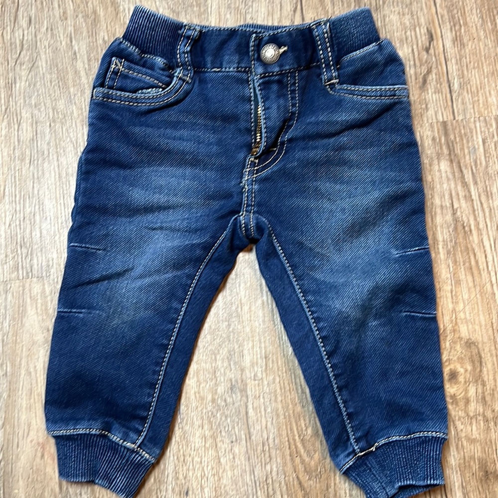 Boy’s Levi’s Knot Joggers/Size 12 Months
